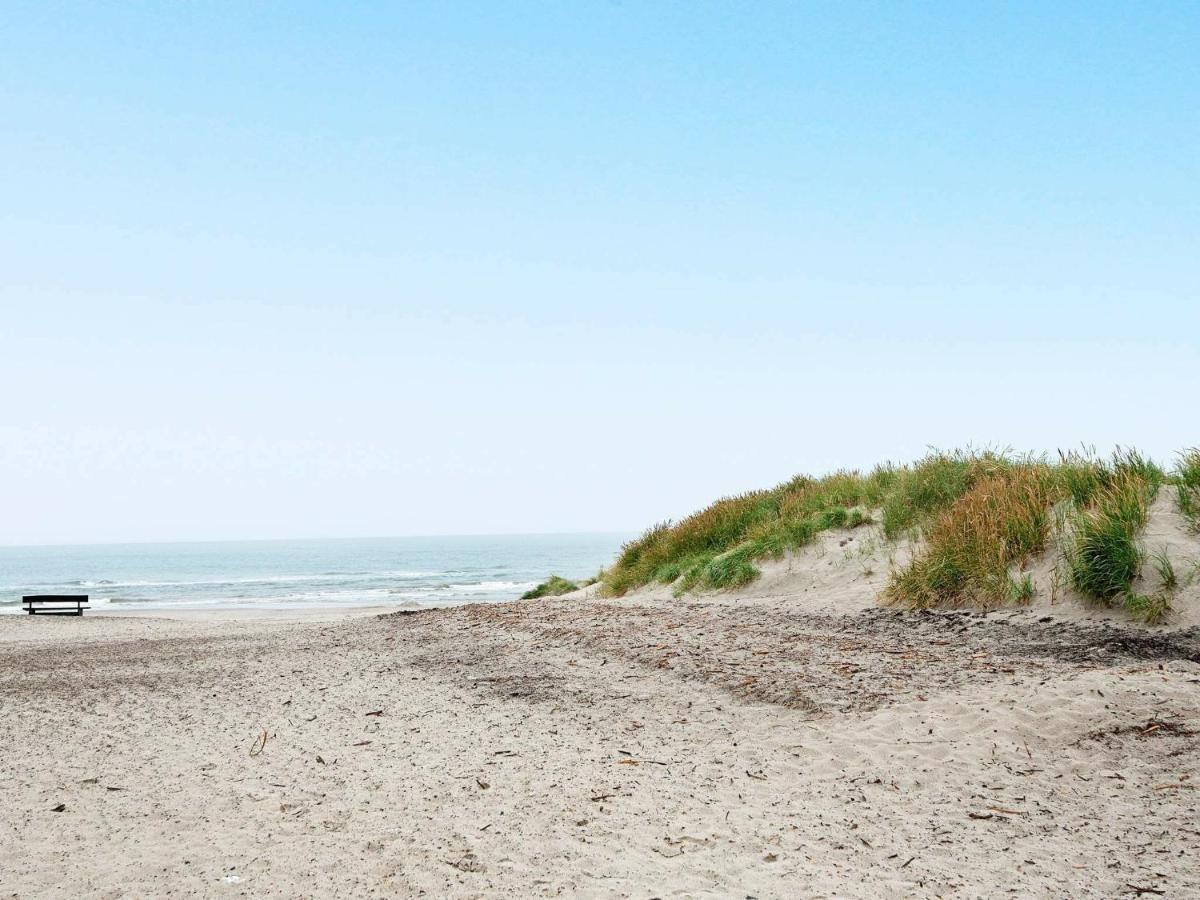 Two-Bedroom Holiday Home In Henne 7 ヘンネ・ストランド エクステリア 写真