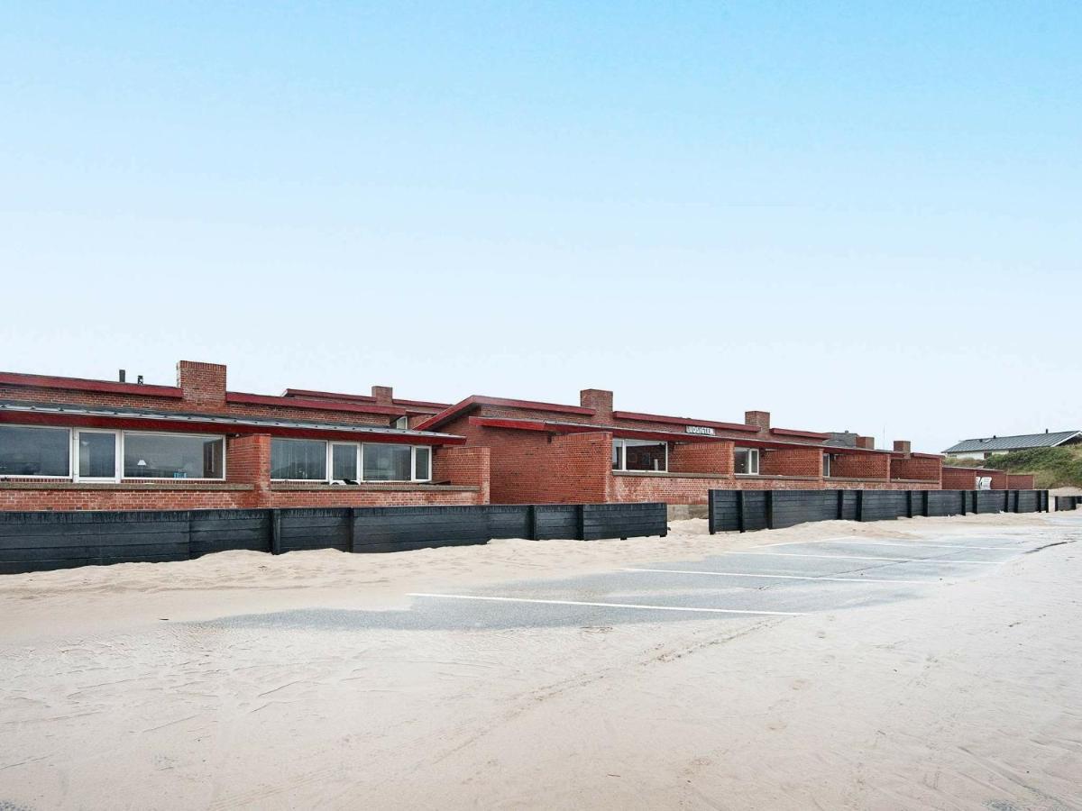 Two-Bedroom Holiday Home In Henne 7 ヘンネ・ストランド エクステリア 写真